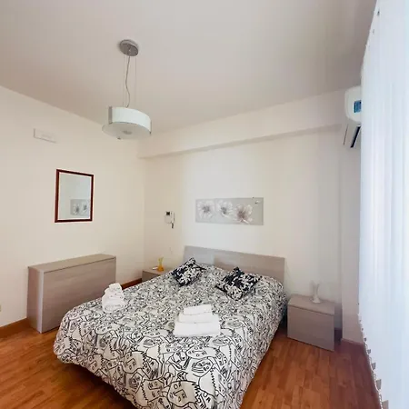 Daire Mare Centro Wi-fi Self Check-in Aria Condizionata *